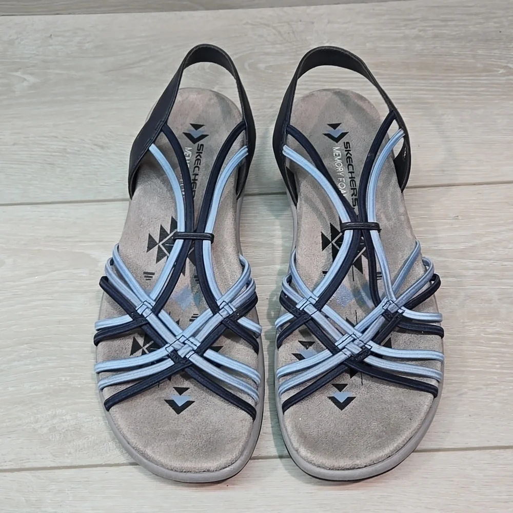 Skechers Womens Reggae Memory Foam Sandals Strappy shoes sz 9